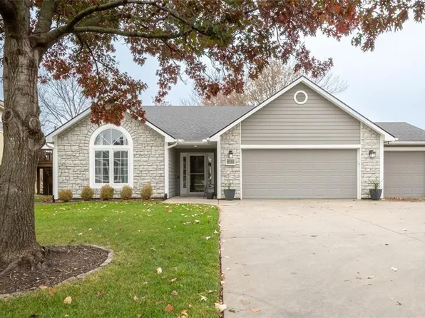 4133 Teal Dr, Lawrence, KS 66047