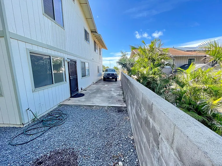 2709 Kauhale St — Photo 28