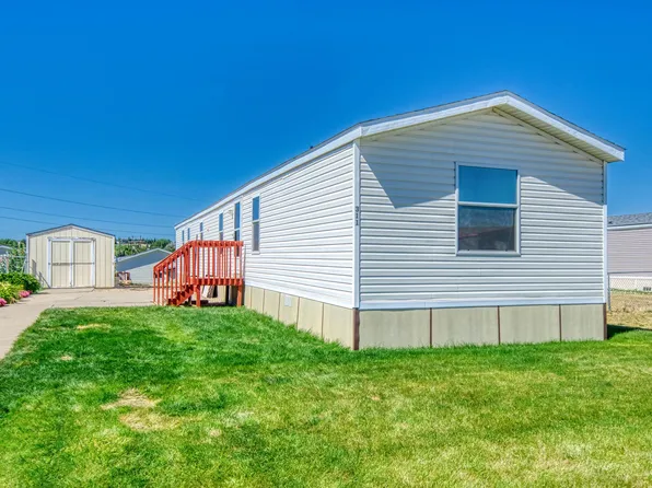 311 Sunflower Ln, Gillette, WY 82716