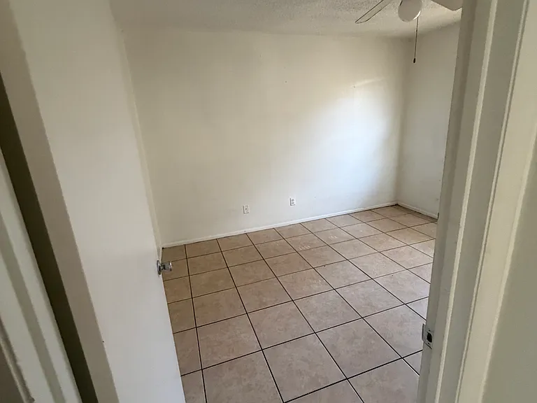 2300 W Cannon Ter NW #B — Photo 17