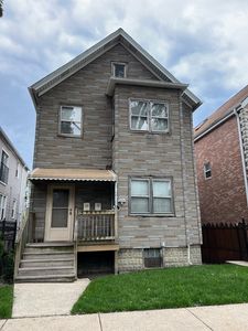 2520 W Shakespeare Ave, Chicago, IL, 60647