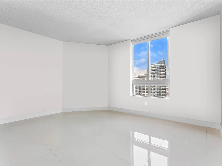 1900 N Bayshore Dr #3702 — Photo 16