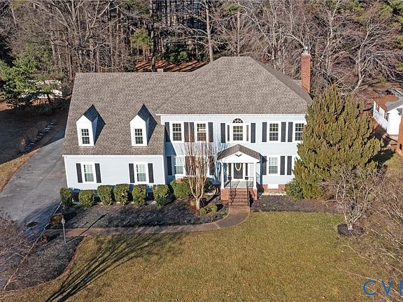 4th image of 8309 Diane Ln