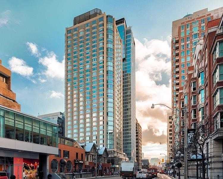 1st image of 155 Yorkville Ave #720