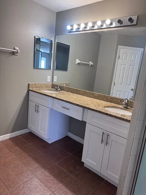 1026 Heron Ct — Photo 4