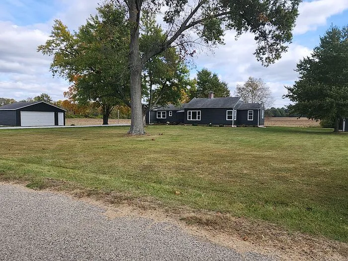 3 bed, 1.5 bath, 1466 sqft, $1,500 — Photo 4