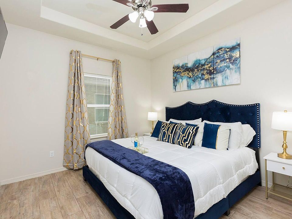 2nd image of 403 Carlisle Ave #1