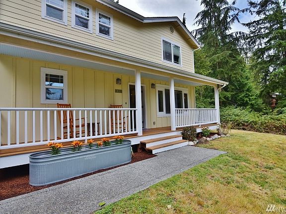 2nd image of 8042 NE Bayberry Ln