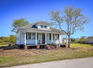 326 Community Rd, Davis, NC 28524