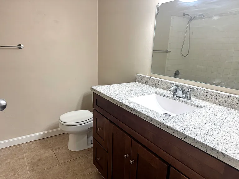 7 Village Rock Ln #3 — Photo 12