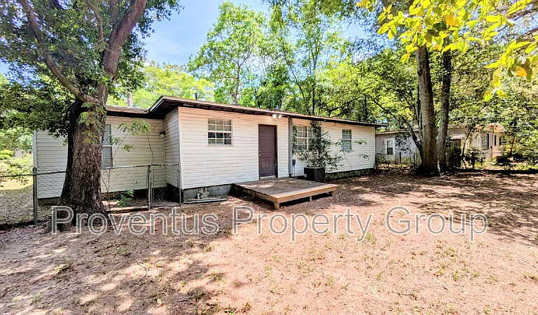 4527 Versailles Dr — Photo 28