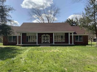 26155 E Lynn Rd, Wayne, WV 25570