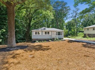 612 Hickory Trl SE, Mableton, GA 30126