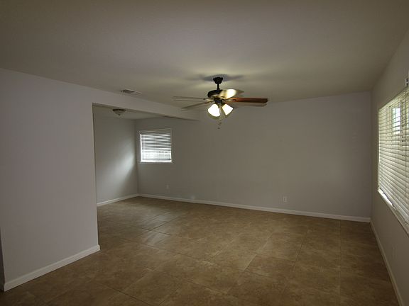 4th image of 445 South Ave