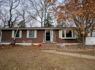 19 N Shore Blvd, Helmetta, NJ 08828