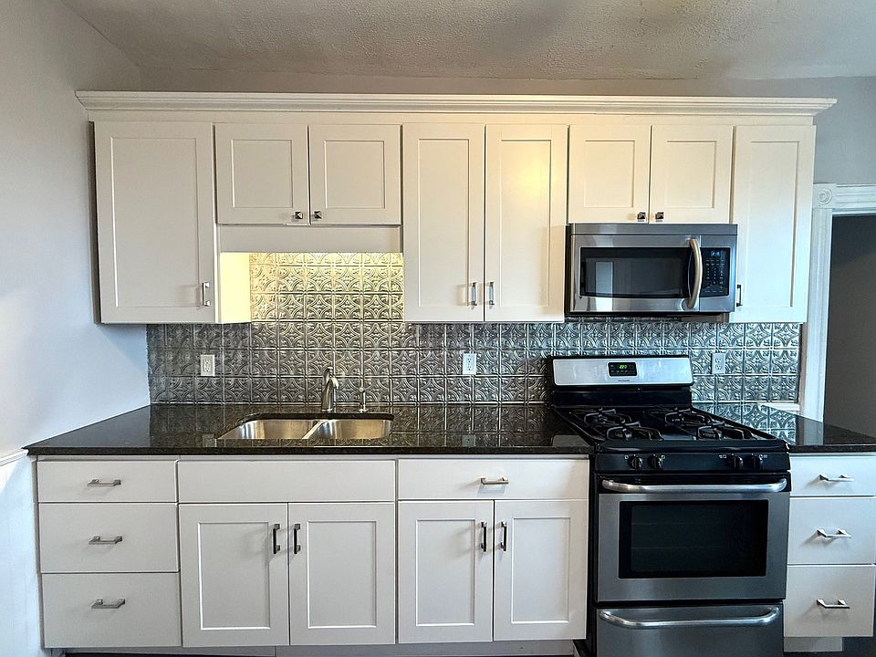 1st image of 107 Ashland Ave