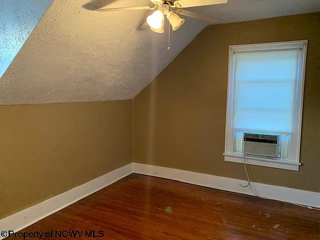 774 Garrison Ave — Photo 26