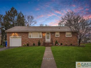 1440 Redwood Dr, Piscataway, NJ
