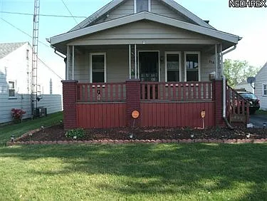 854 E Florida Ave photo 1