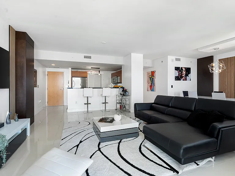 244 Biscayne Blvd #2602 — Photo 4