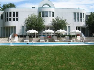 1014 Sheridan Rd, Highland Park, IL 60035