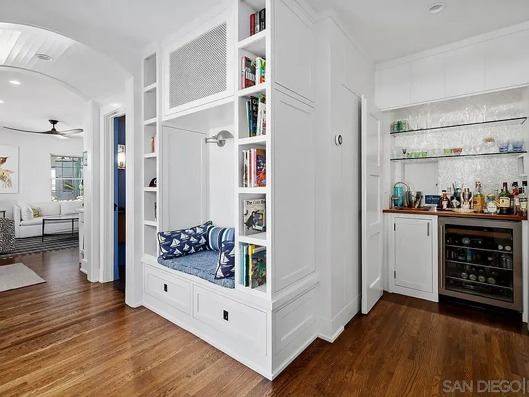 532 Marina Ave — Photo 6