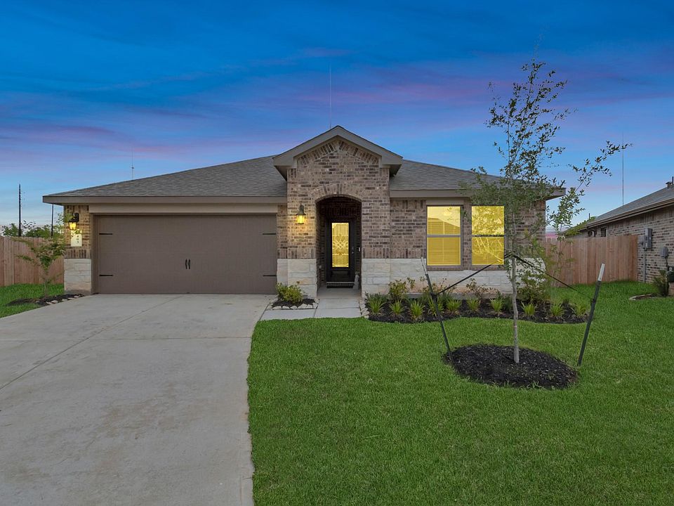 1st image of 3403 Parker Trace Dr