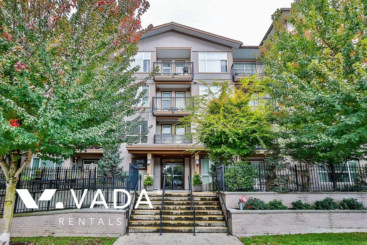 2343 Atkins Avenue Port Coquitlam — Photo 1