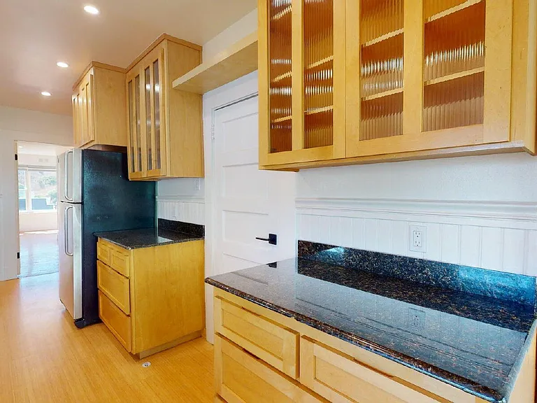 254 Roosevelt Way #4 — Photo 27