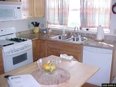 3rd image of 511 Camino De Nevada