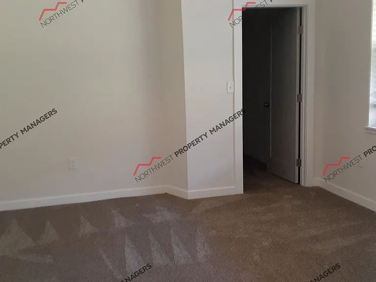 113 Centralia Alpha Rd — Photo 10