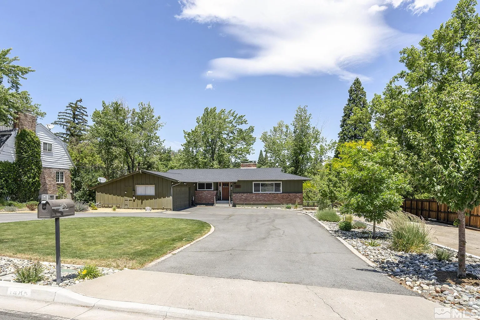 1485 Belford Rd photo 1