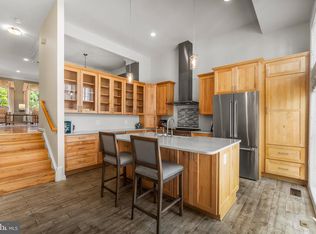 6249 Auburn Leaf Ln, Alexandria, VA 22312