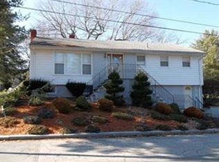 358 Hyacinth St, Fall River, MA 02720