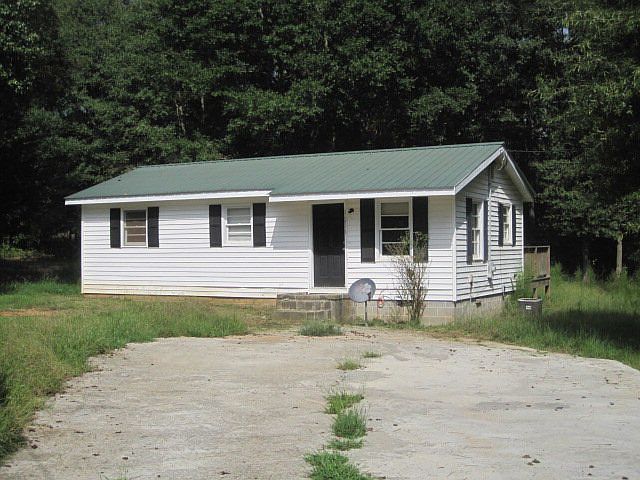 2nd image of 515 Farm Rd