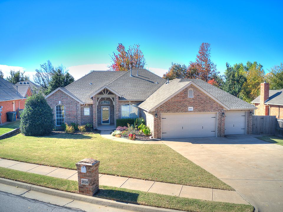 1st image of 2824 Sterling Dr