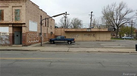 3rd image of 4426 W Vernor Hwy