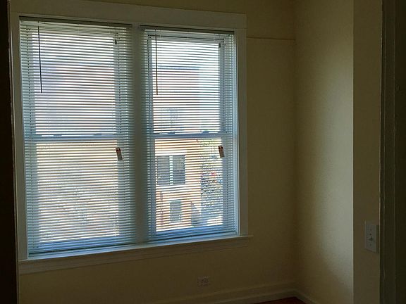 5th image of 2719 W Schubert Ave #3