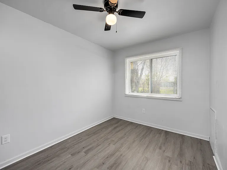 4004 Minnesota St — Photo 12