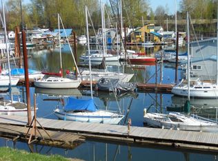 38 N Bridgeton Rd, Portland, OR 97217