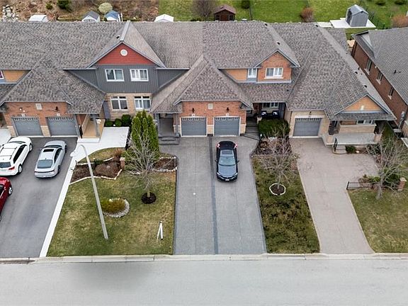 2nd image of 30 Conrad Pl