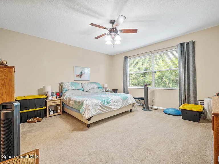 1749 Tullagee Ave — Photo 16
