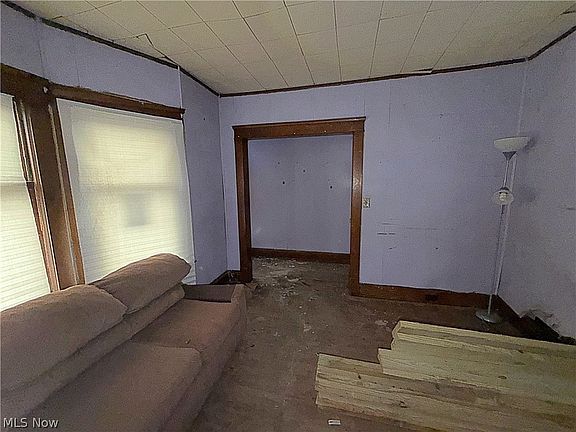 2nd image of 1749 Rosedale Ave
