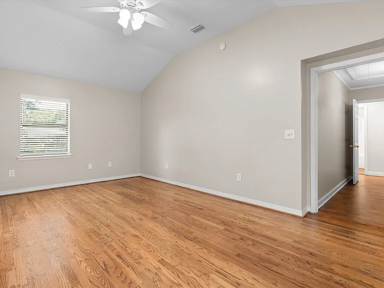 2609 Longleaf Dr — Photo 7