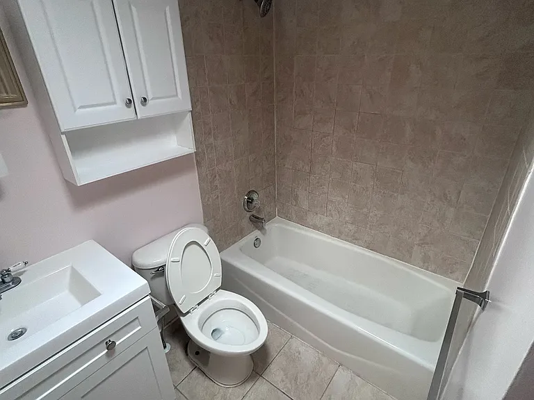 619 E Amelia St #A — Photo 12
