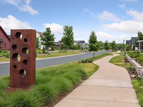 5th image of 11433 Wildflower Dr N