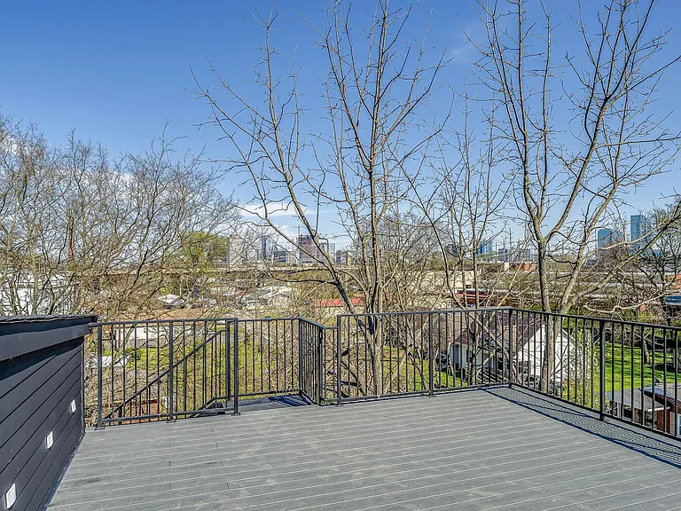 1934 Britt Pl — Photo 21