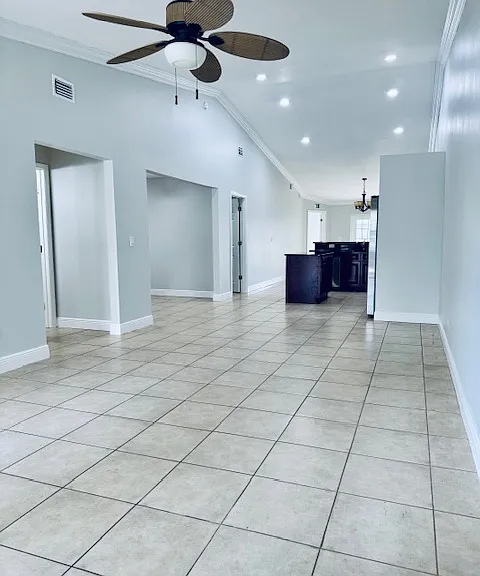 5525 Matanzas Dr — Photo 4