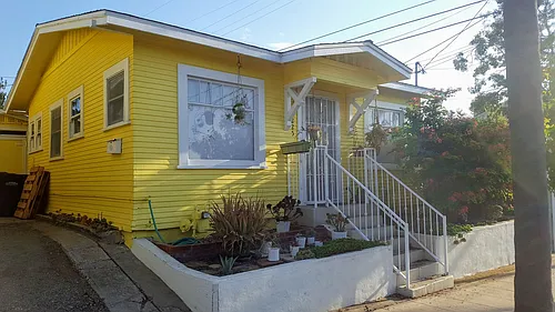 2225 Landis St Photo 1