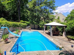 32 Hall Rd, Briarcliff Manor, NY 10510